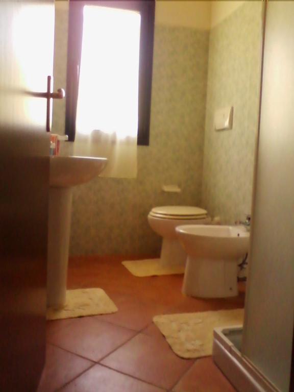 Farm Stay Gli Oleandri Loiri Porto San Paolo Esterno foto
