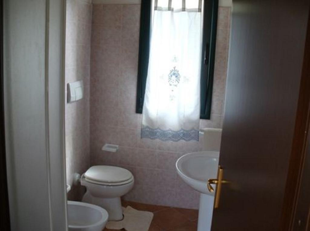 Farm Stay Gli Oleandri Loiri Porto San Paolo Camera foto