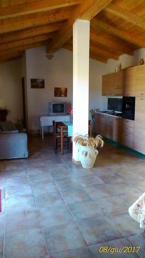 Farm Stay Gli Oleandri Loiri Porto San Paolo Esterno foto